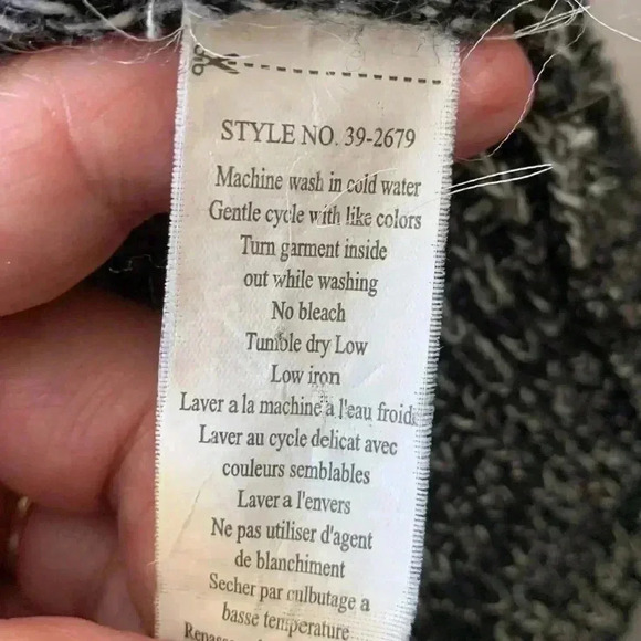 Streetwear society, 100% acrylic, winter weight sweater - Picture 5 of 5